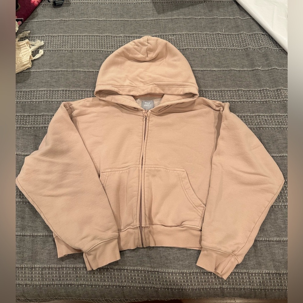 Aritzia tna cozy fleece cropped zip-up